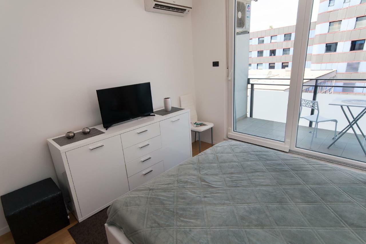 Ferienwohnung Studio Apartman Bella Zagreb Exterior foto