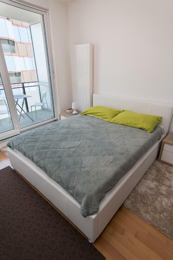 Ferienwohnung Studio Apartman Bella Zagreb Exterior foto